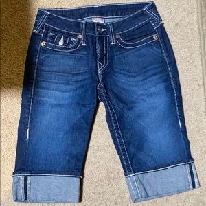 Excellent condition True Religion Capri Jeans